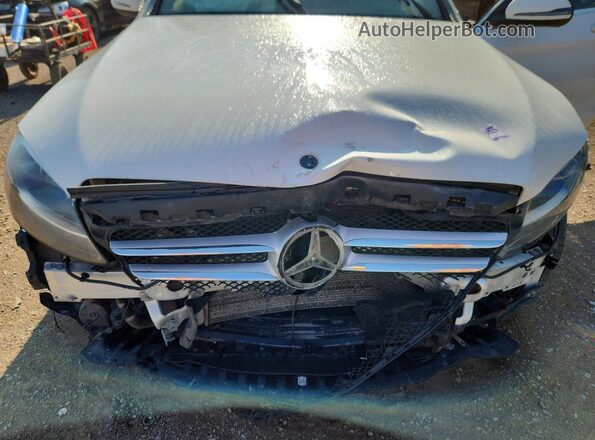 55SWF4KB6HU218650 2017 MERCEDES-BENZ C White Вид задньої частини салону
