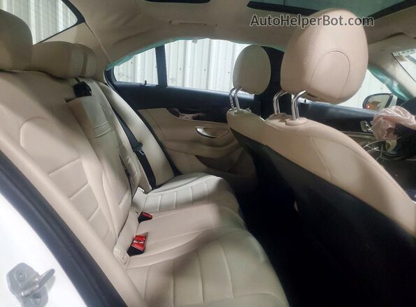 55SWF4KB7GU103442 2016 MERCEDES-BENZ C White Widok tylnych siedzeń