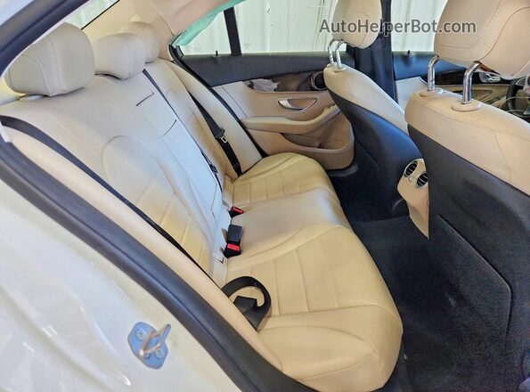 55SWF4KB7HU181107 2017 MERCEDES-BENZ C White Вид задніх сидінь