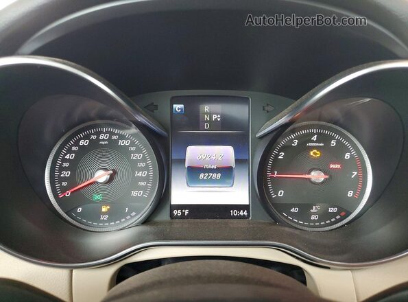 55SWF4KB7HU231908 2017 MERCEDES-BENZ C White Vista del cuadro de instrumentos