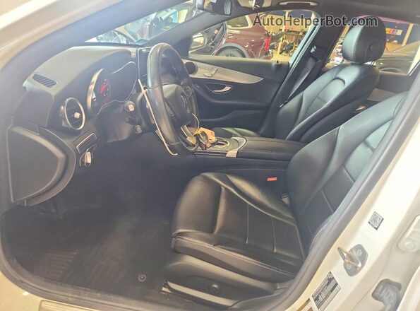 55SWF4KB8JU265085 2018 MERCEDES-BENZ C White Widok wnętrza z przodu