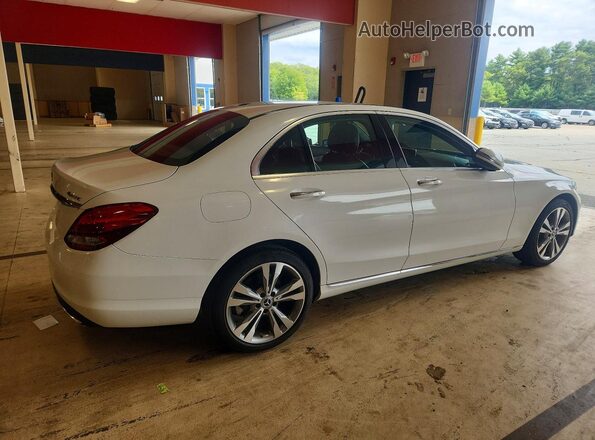 55SWF4KB8JU265085 2018 MERCEDES-BENZ C White Tył prawy