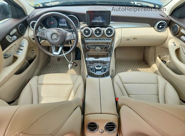 55SWF4KB9HU215922 2017 MERCEDES-BENZ C Черный Вид панели приборов