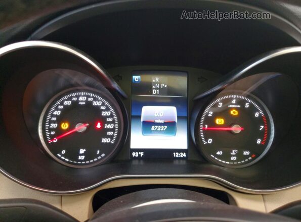 55SWF4KB9HU221428 2017 MERCEDES-BENZ C-CLASS Black Widok tylnych siedzeń