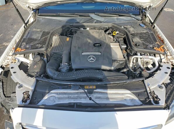 55SWF4KBXJU281532 2018 MERCEDES-BENZ C White Widok wnętrza z tyłu
