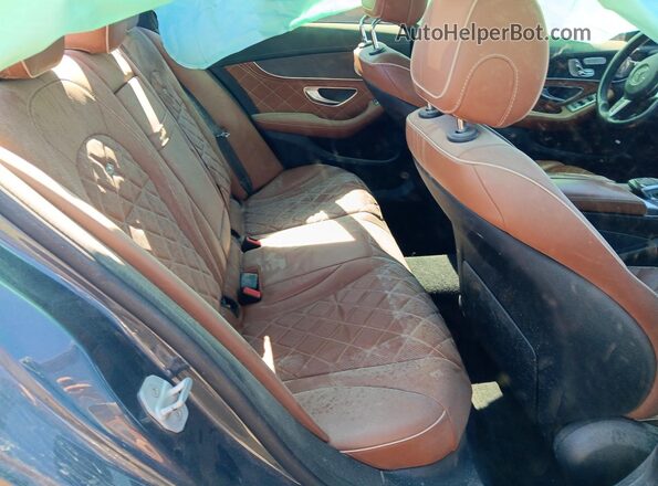 55SWF6EB3GU153519 2016 MERCEDES-BENZ C Black Vista de los asientos traseros