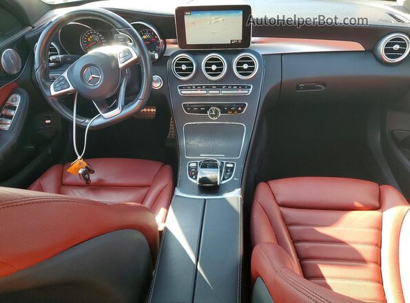 55SWF6EB3HU217009 2017 MERCEDES-BENZ C White Vista del salpicadero