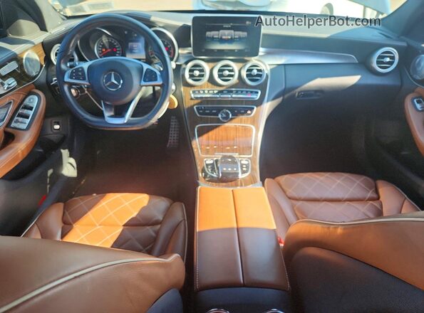 55SWF6EB5GU116021 2016 MERCEDES-BENZ C Black Vista del salpicadero