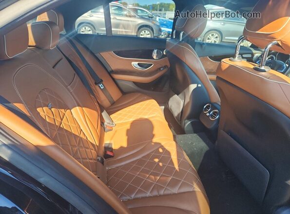 55SWF6EB5GU116021 2016 MERCEDES-BENZ C Black Vista de los asientos traseros