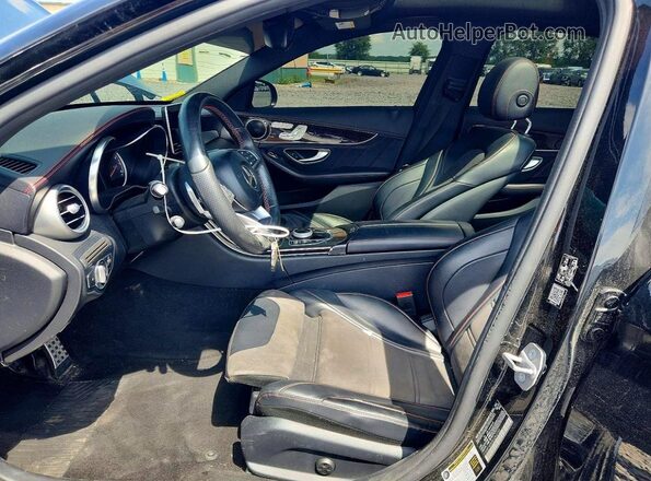 55SWF6EB9JU243152 2018 MERCEDES-BENZ C Black წინა სალონის ხედი