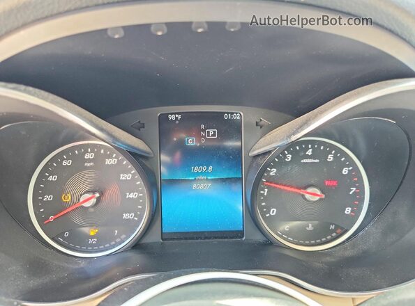 55SWF8DB0KU285014 2019 MERCEDES-BENZ C White Instrument cluster view
