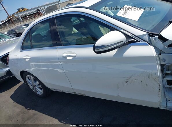 55SWF8DB3KU322704 2019 MERCEDES-BENZ C-CLASS Красный Панорамный вид салона 360°