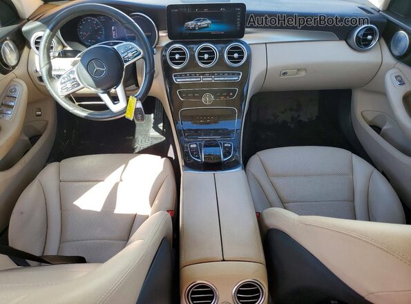 55SWF8DB4LU324155 2020 MERCEDES-BENZ C Белый Вид панели приборов