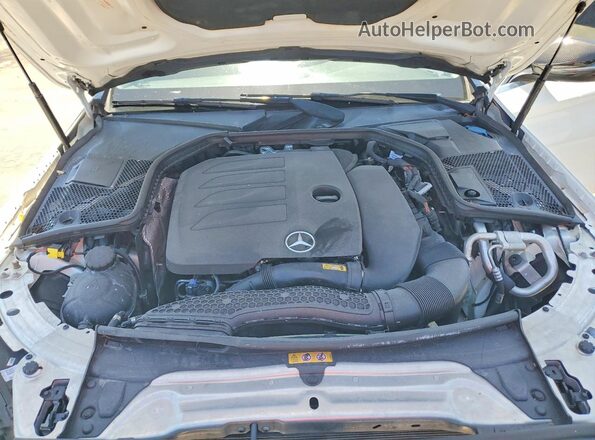 55SWF8DB6KU296583 2019 MERCEDES-BENZ C White Widok wnętrza z tyłu