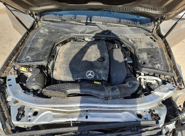 55SWF8DB9KU319032 2019 MERCEDES-BENZ C Tan Вид задньої частини салону