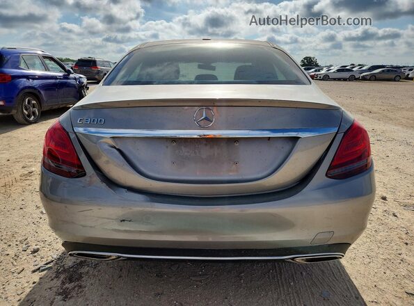 55SWF8DB9KU319032 2019 MERCEDES-BENZ C Tan Вид ззаду