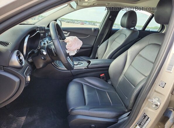55SWF8DB9KU319032 2019 MERCEDES-BENZ C Tan Вид салону спереду