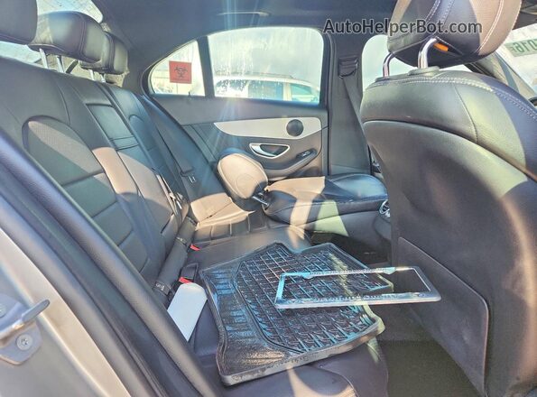 55SWF8DBXKU289457 2019 MERCEDES-BENZ C Серебряный Вид задних сидений