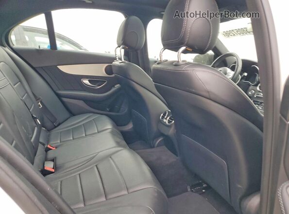 55SWF8DBXKU294271 2019 MERCEDES-BENZ C White Vista de los asientos traseros