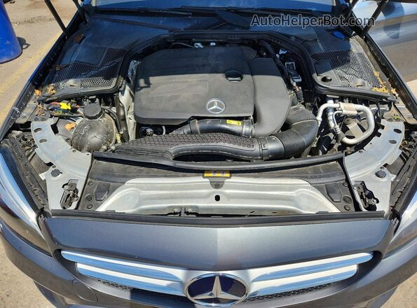 55SWF8EB2KU283988 2019 MERCEDES-BENZ C Gray Vista interior trasera