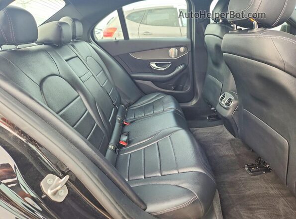 55SWF8EB3LU323433 2020 MERCEDES-BENZ C Black Vista de los asientos traseros