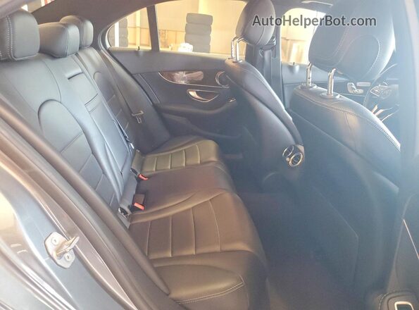 55SWF8EB5KU292619 2019 MERCEDES-BENZ C Gray Widok tylnych siedzeń