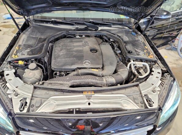55SWF8EB7KU292685 2019 MERCEDES-BENZ C Black Widok wnętrza z tyłu