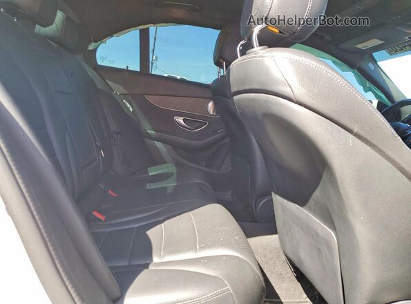 55SWF8EB8KU286264 2019 MERCEDES-BENZ C White Vista de los asientos traseros