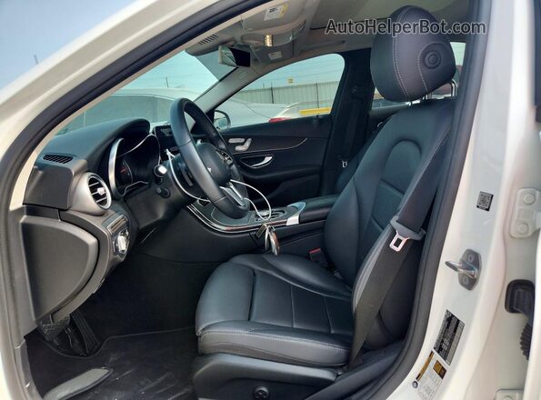 55SWF8EB9KU315979 2019 MERCEDES-BENZ C Белый Вид салона спереди