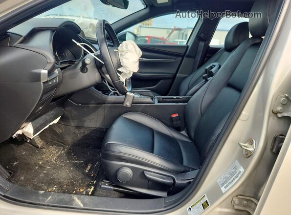 JM1BPAKM7R1713124 2024 MAZDA 3 Tan Vista del salpicadero