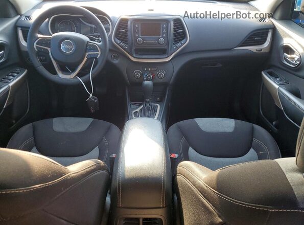 1C4PJLCB5JD544661 2018 JEEP CHEROKEE Blue Vista del cuadro de instrumentos