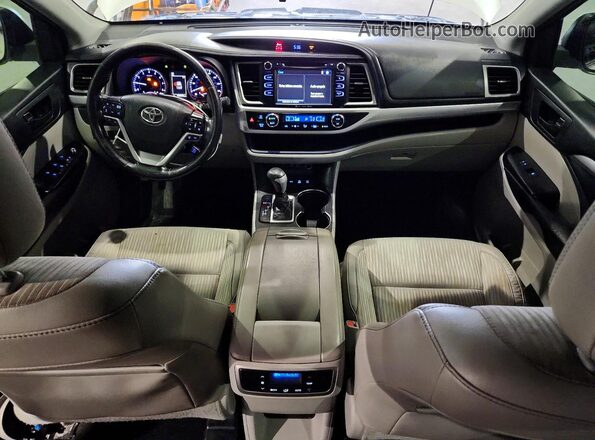 5TDBZRFH1HS363576 2017 TOYOTA HIGHLANDER White Вид щитка приладів