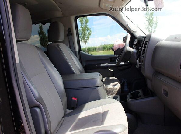 5BZBF0AA7GN852888 2016 NISSAN NV Black Հետևի տեսք