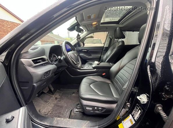 5TDKDRBH2PS010377 2023 TOYOTA HIGHLANDER Black Rear view