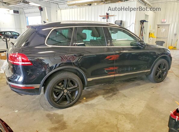 WVGRF7BPXHD001438 2017 VOLKSWAGEN TOUAREG Black Delantero derecho