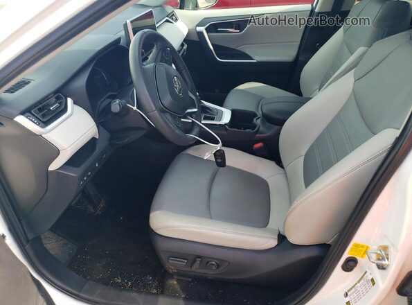 2T3A1RFVXPW353084 2023 TOYOTA RAV4 White Առջևի վահանակի տեսք