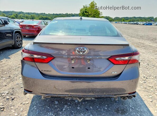 4T1G11AK7NU663238 2022 TOYOTA CAMRY Серый Вид салона спереди