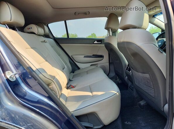 KNDPNCAC0H7152700 2017 KIA SPORTAGE Blue Widok komory silnika