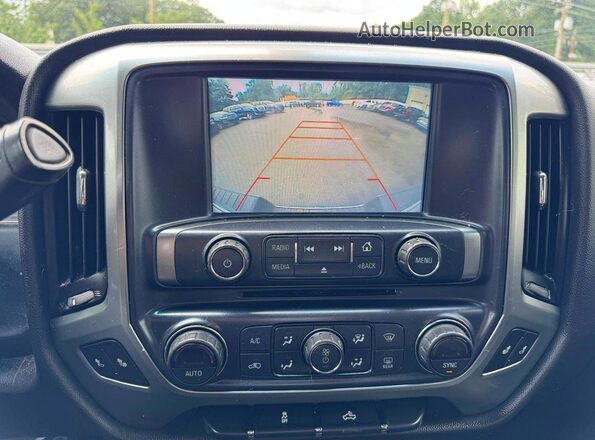 1GCVKREC5HZ351694 2017 CHEVROLET SILVERADO White Engine compartment view