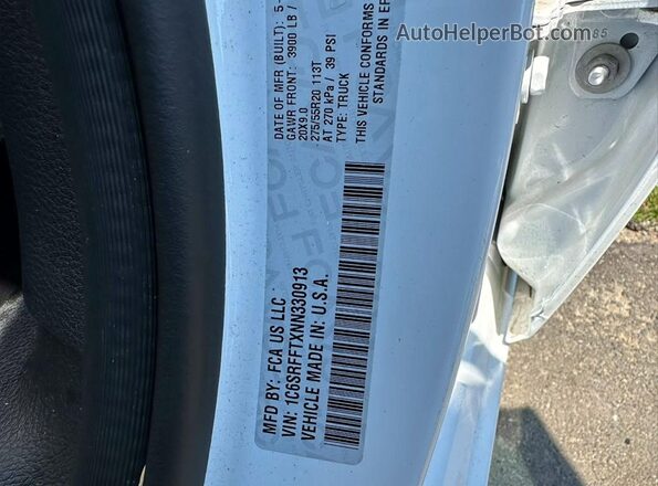 1C6SRFFTXNN330913 2022 RAM 1500 White უკანა სალონის ხედი