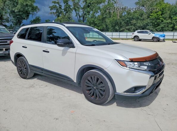 JA4AZ3A31LZ013550 2020 MITSUBISHI OUTLANDER White Vista frontal