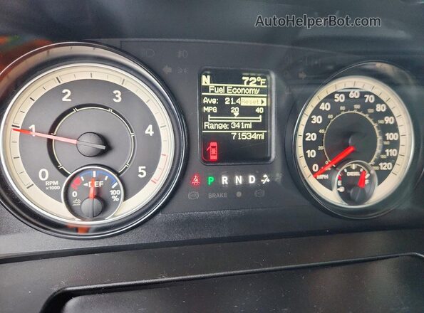 1C6RR6FM2GS375582 2016 RAM 1500 White Widok tylnych siedzeń