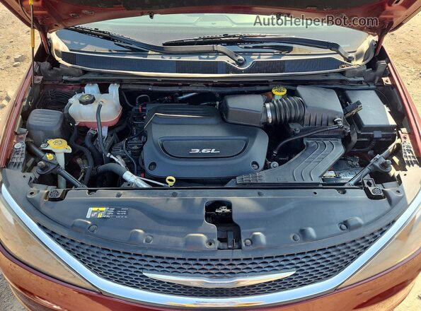 2C4RC1DG8HR521805 2017 CHRYSLER PACIFICA Red Widok naklejki z numerem VIN