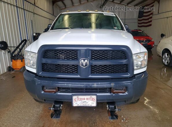 3C6MR5AJ9JG242172 2018 RAM 2500 White უკანა ხედი