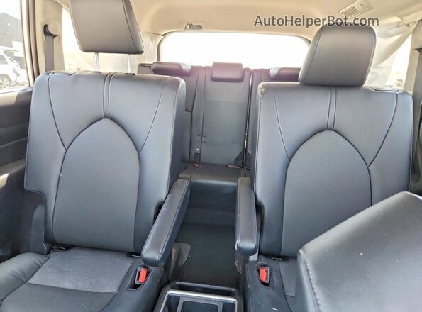 5TDAAAB54SS095601 2025 TOYOTA GRAND Белый Вид задней части салона