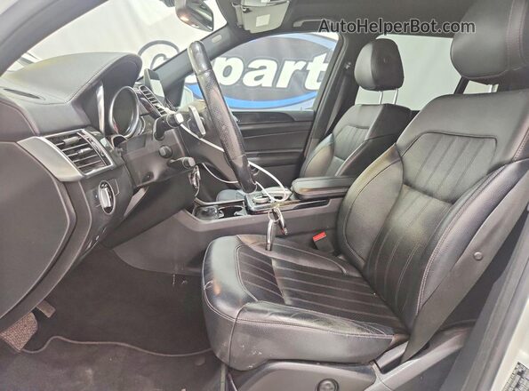 4JGDF6EE5HA966286 2017 MERCEDES-BENZ GLS White Vista del salpicadero