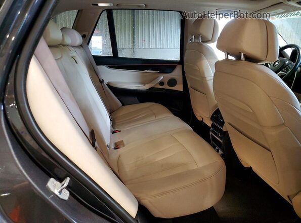 5UXKT0C56G0S75534 2016 BMW X5 Gray Vista del compartimento del motor