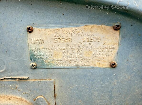5754891579 1959 JEEP WRANGLER Blue Widok komory silnika