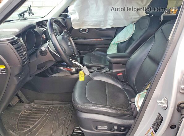KNDJX3A54G7858407 2016 KIA SOUL Silver Առջևի վահանակի տեսք