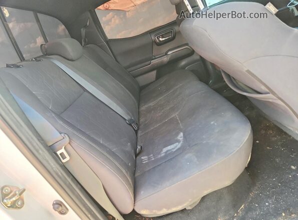 5TFAZ5CN9HX044953 2017 TOYOTA TACOMA Белый Вид задней части салона